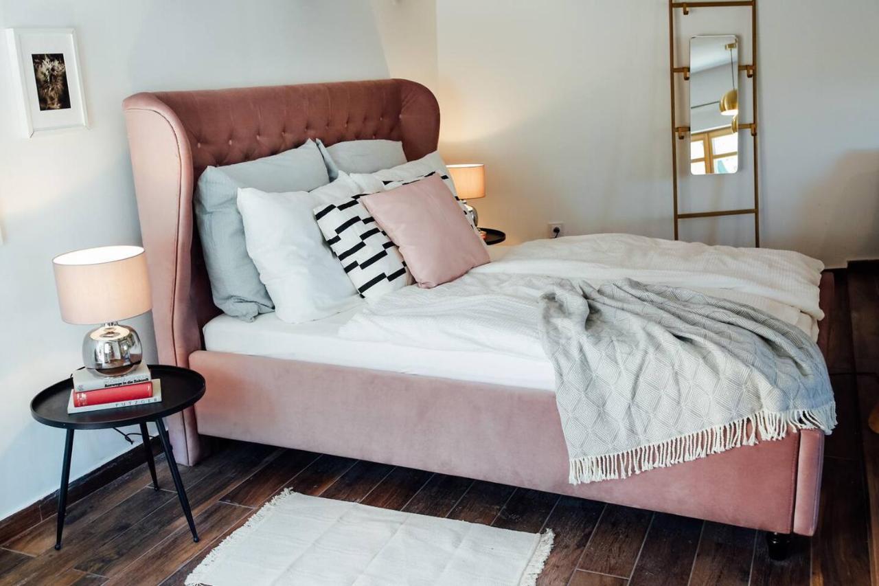 Apartment Aussee- Atelier Salzherrenhof- Kueche, Wlan, Netflix Bad Aussee Dış mekan fotoğraf