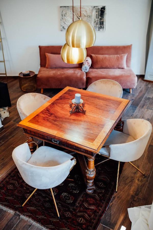 Apartment Aussee- Atelier Salzherrenhof- Kueche, Wlan, Netflix Bad Aussee Dış mekan fotoğraf